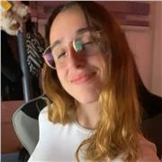 Profesora de repaso apta para estudiantes de secundaria